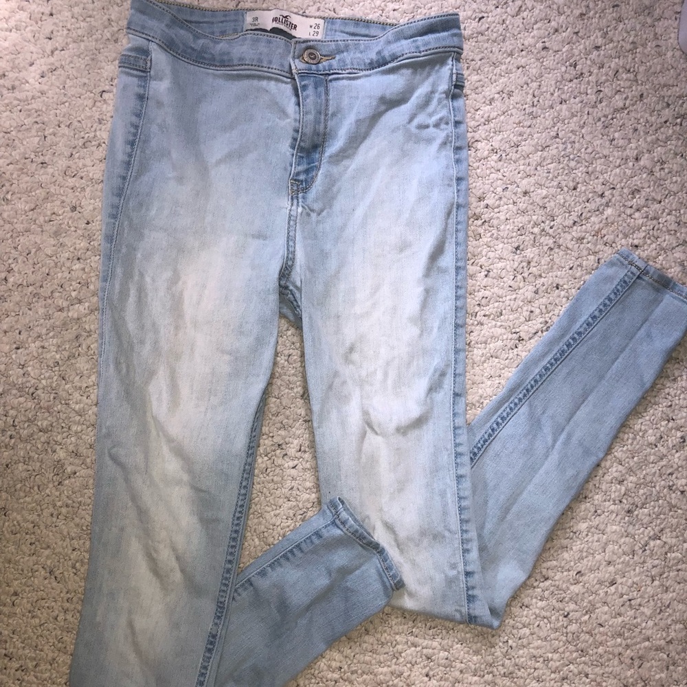 Light wash jeans